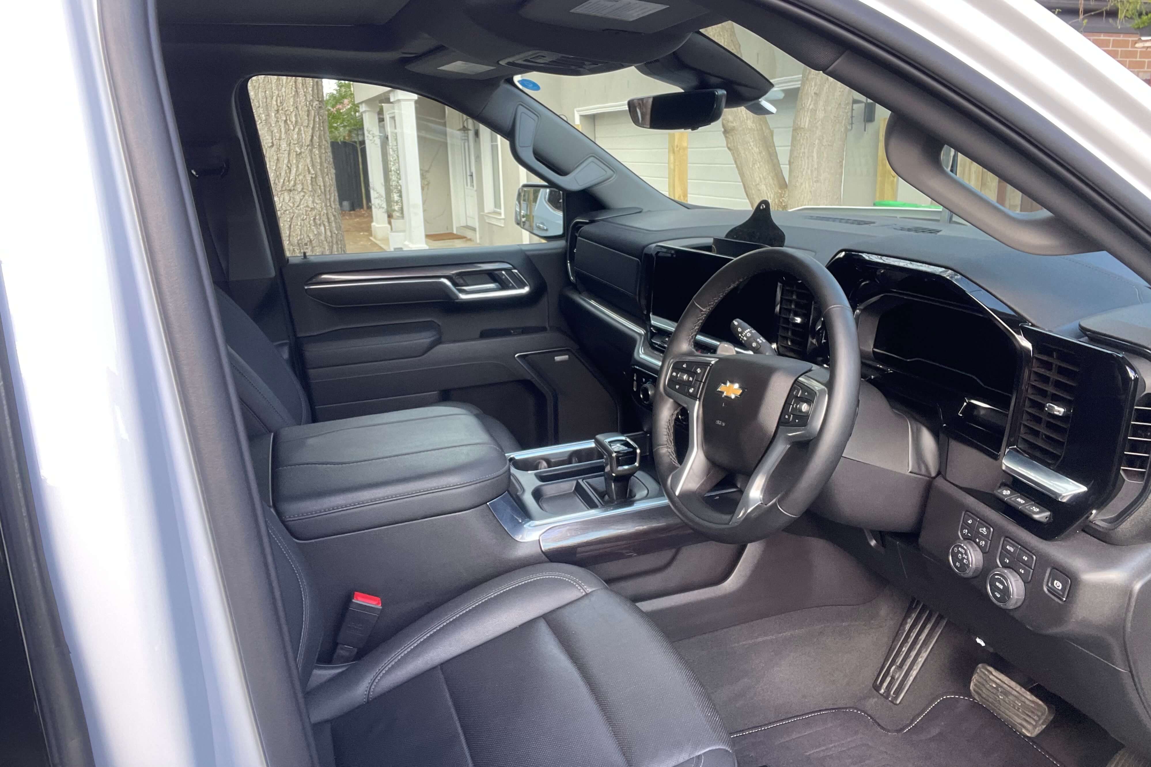 Chevrolet Silverado interior detail