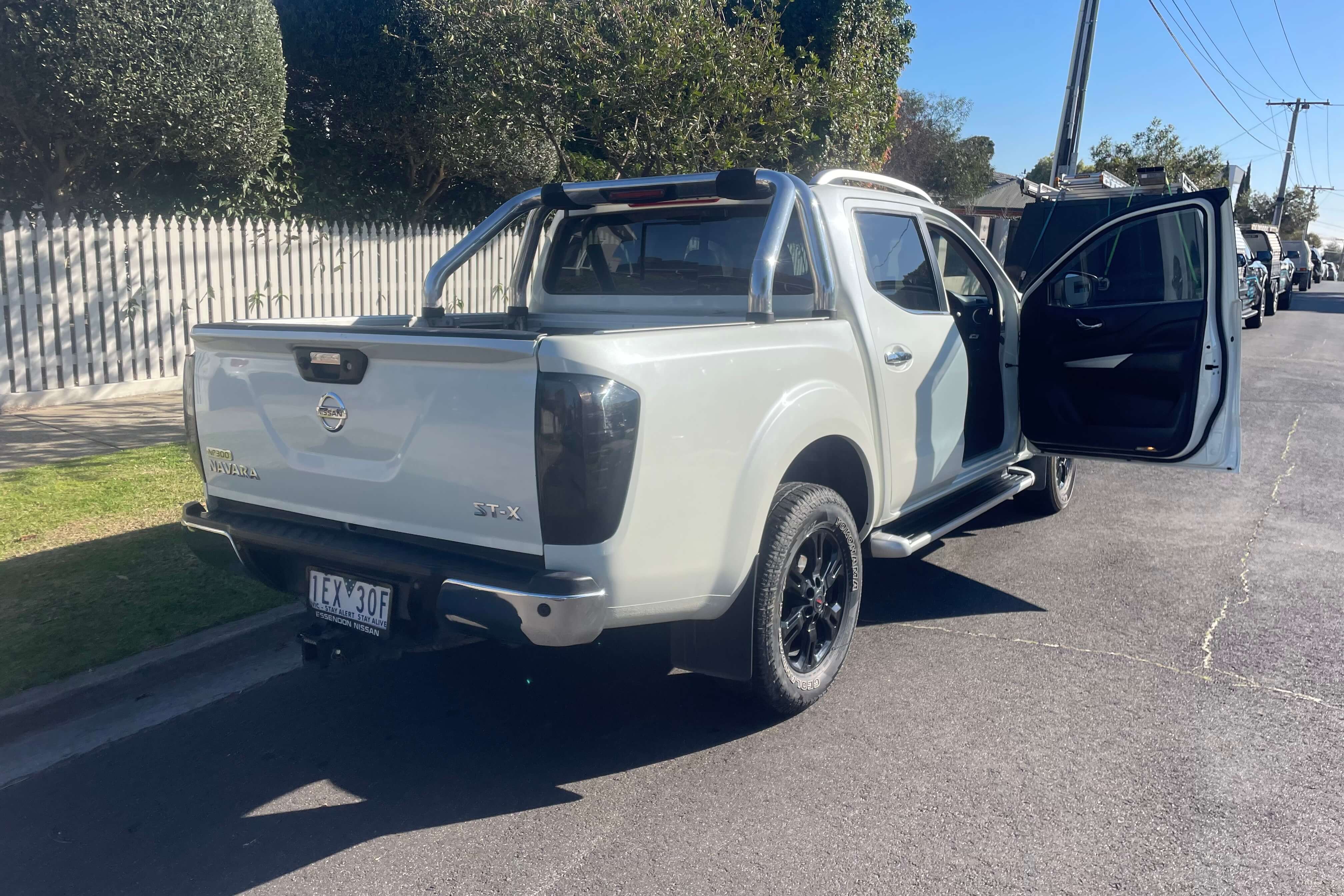 Nissan Navara interior detail